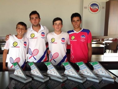 Equipe Floridiana/PMRC é destaque em Campeonato Brasileiro de Tênis.
